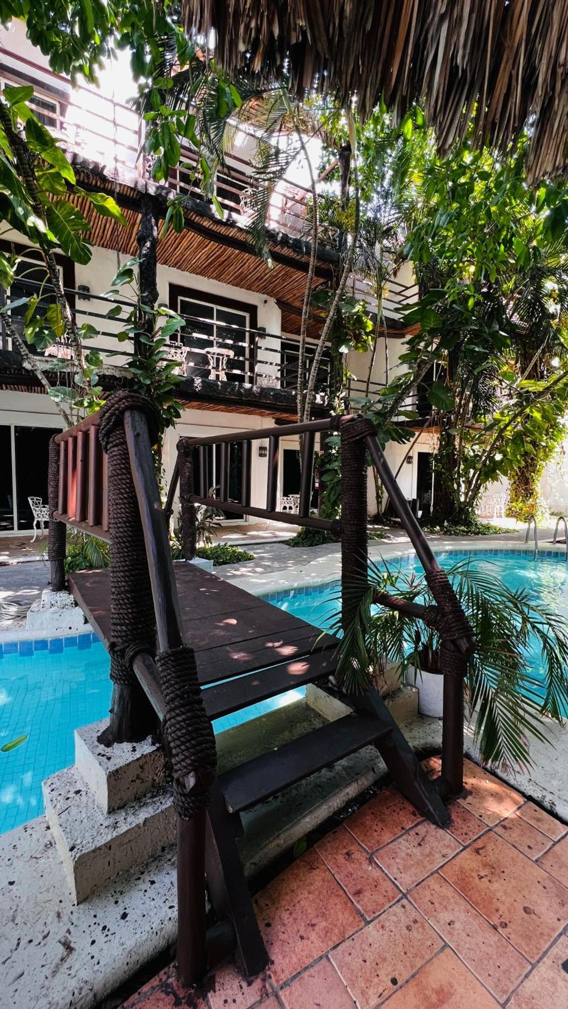 Mayan Art Hotel 10 Avenue Плайя-дель-Кармен Екстер'єр фото